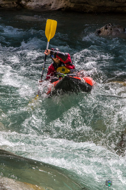 photo cano raft air boat canoe verdon